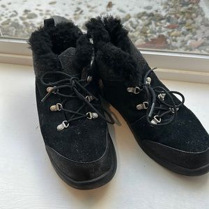 Ugg ankle boots with faux fur